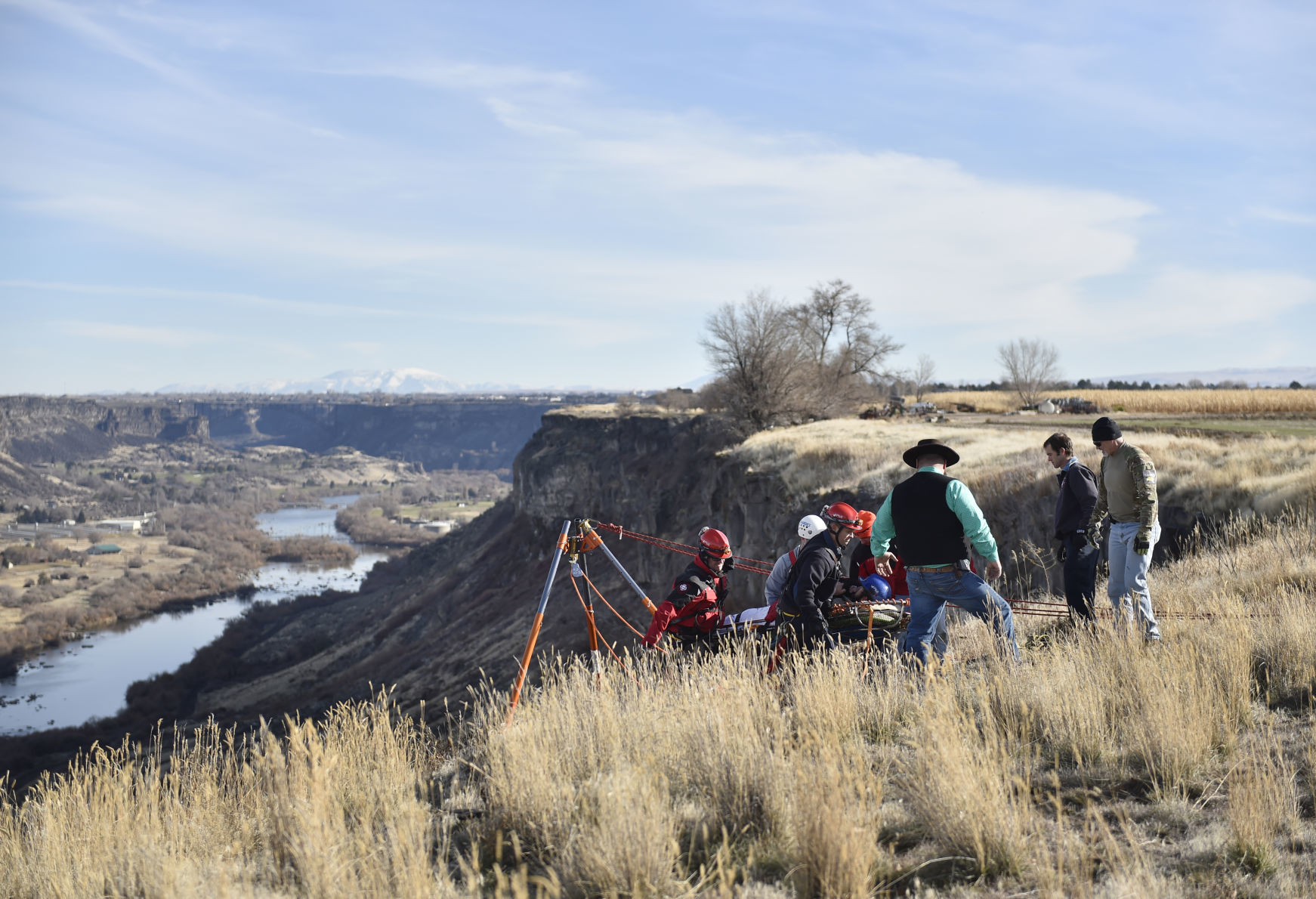 Hiker rescued in Snake River Canyon